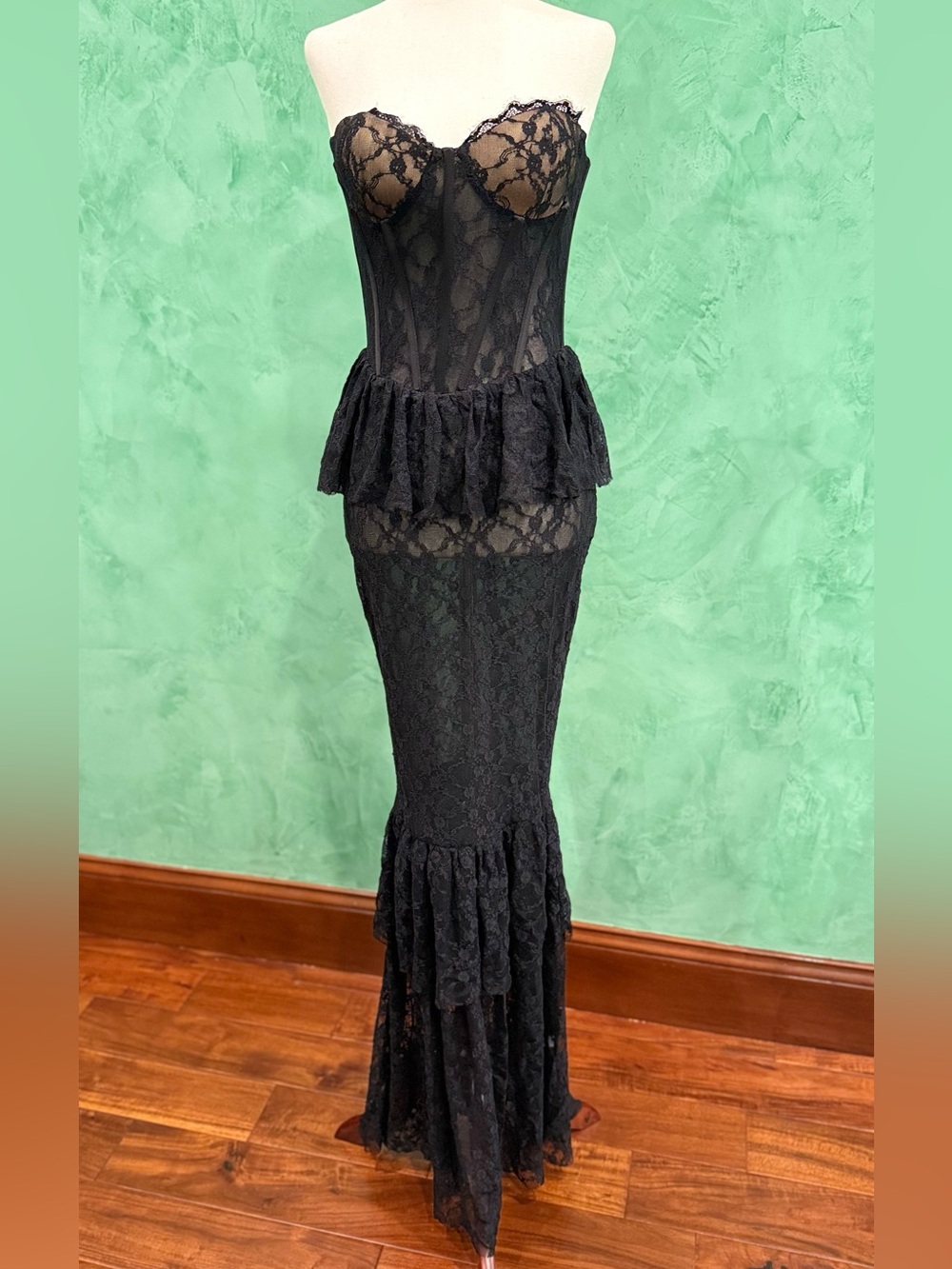 Miss Circle Quennell Black Lace Corset Maxi Dress NWT